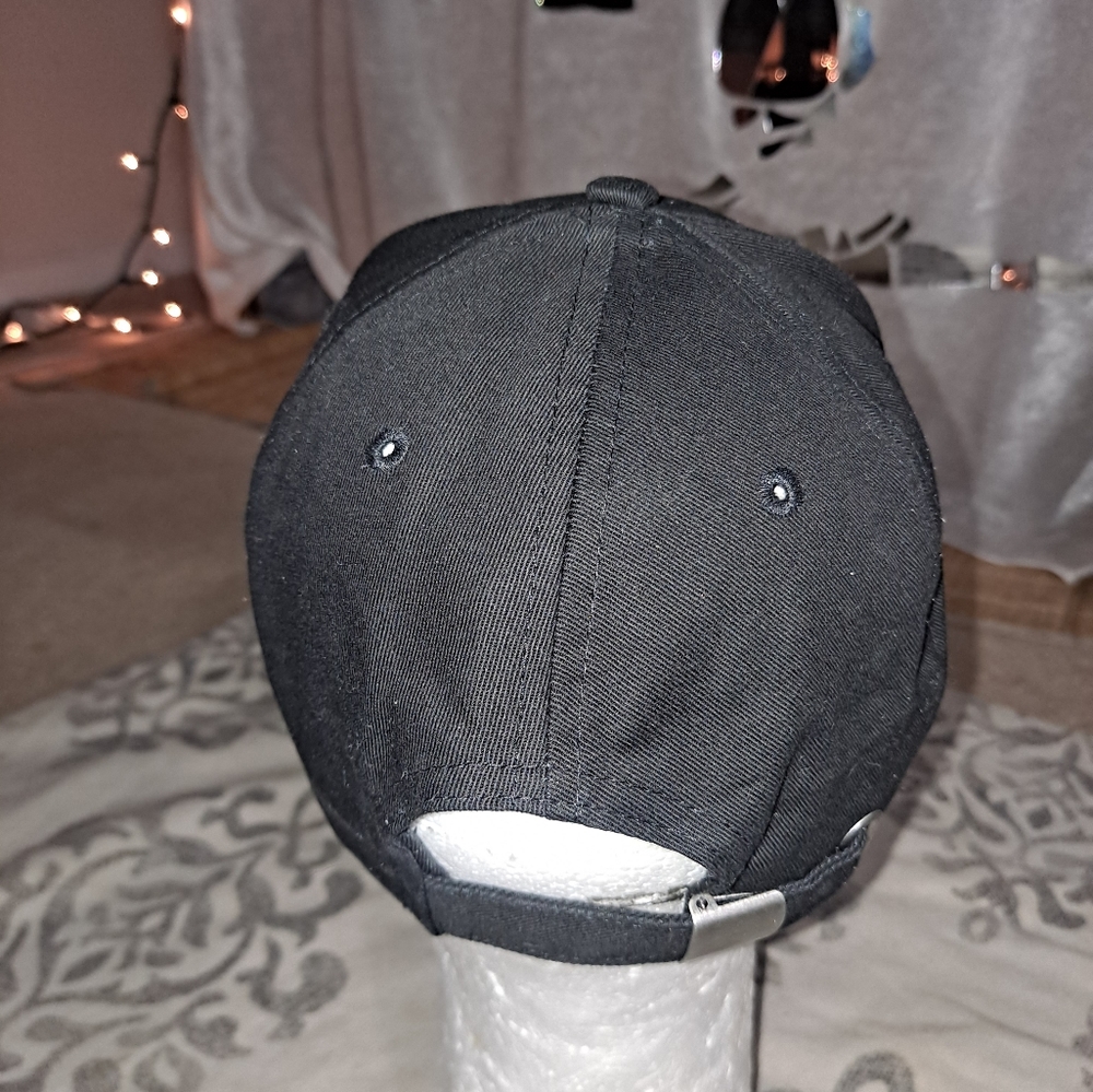 Falcons Cap - Picture 2 of 7